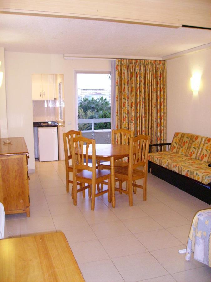 Alboran Study Apartment ซาลอว์ ภายนอก รูปภาพ