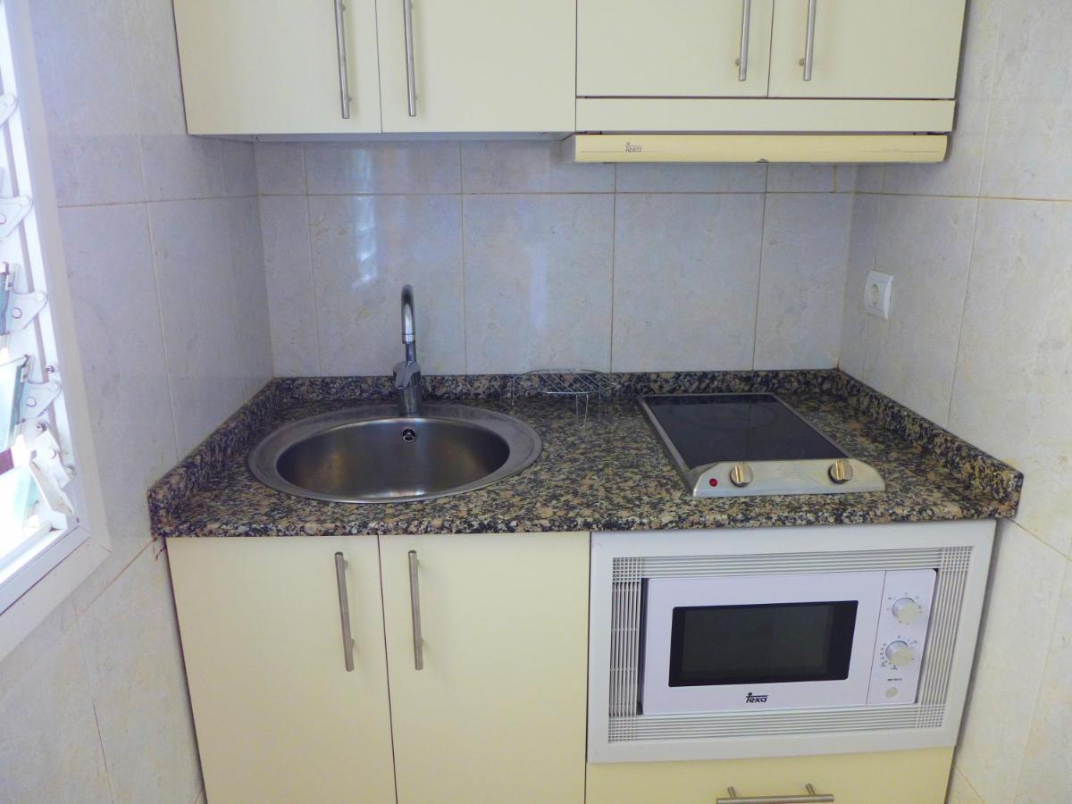 Alboran Study Apartment ซาลอว์ ภายนอก รูปภาพ